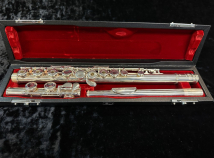 Used Pearl PFL-761 Flute with Open Holes, Solid Silver Headjoint #7344